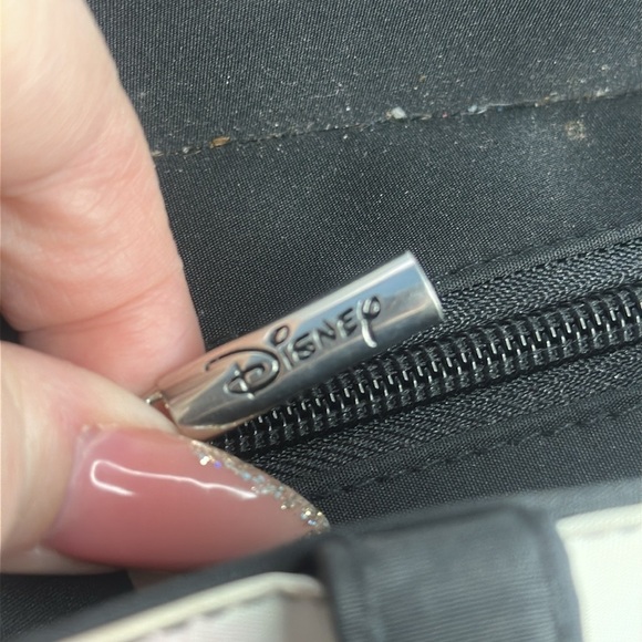 Snow White and the Seven Dwarfs Tote Bag - Picture 7 of 10